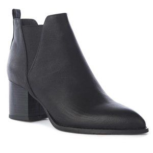 NWT Depth Ankle Boot by BC Footwear